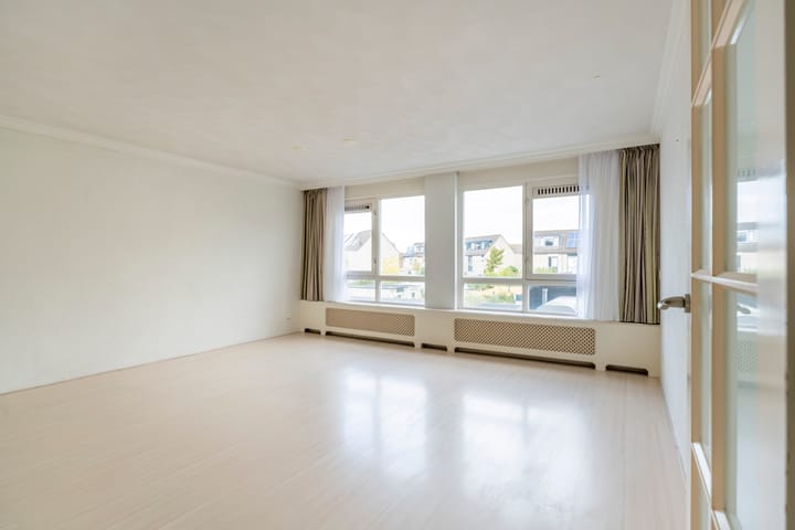 Photo 2 of Reina Prinsen Geerligspad 15