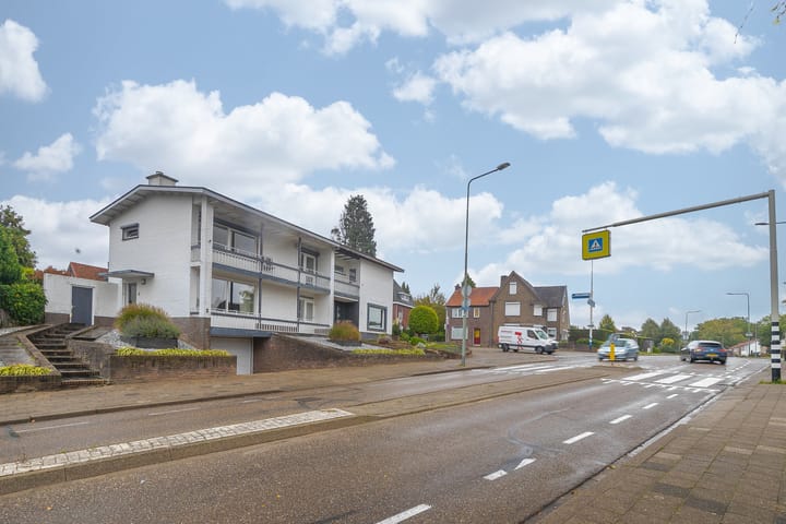 Twee-onder-één-kap te koop: Zandstraat 3, Spaubeek