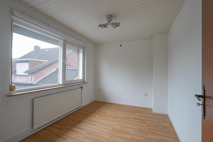 Twee-onder-één-kap te koop: Zandstraat 3, Spaubeek