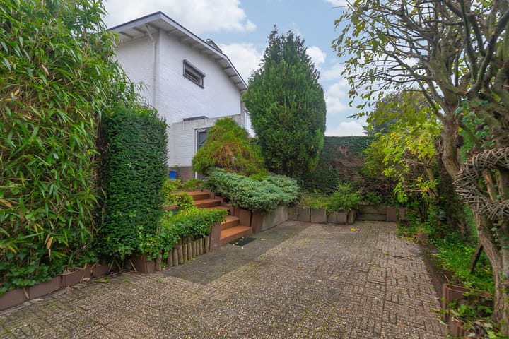 Twee-onder-één-kap te koop: Zandstraat 3, Spaubeek