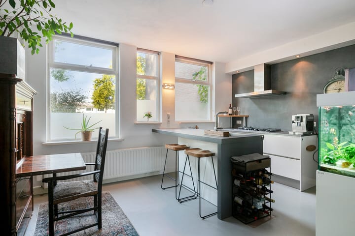 Photo 3 of Schutsboom 76-A