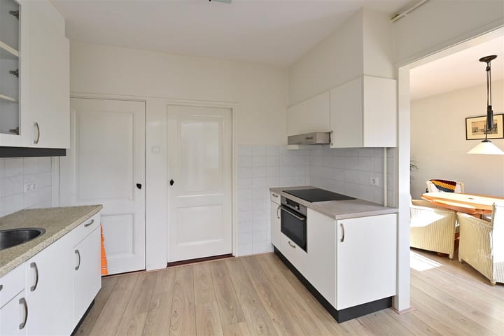 Twee-onder-één-kap te koop: Nootweg 52, Loosdrecht