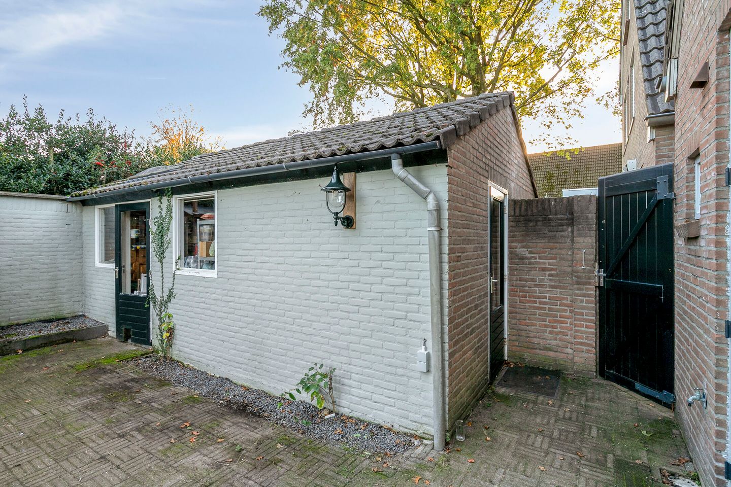 Photo 44 of Schutsboom 76-A