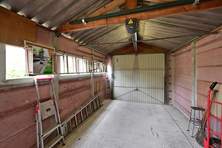 Twee-onder-één-kap te koop: Nootweg 52, Loosdrecht
