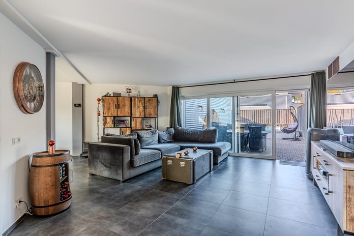 Appartement te koop: Walmolenstraat 7, Almere