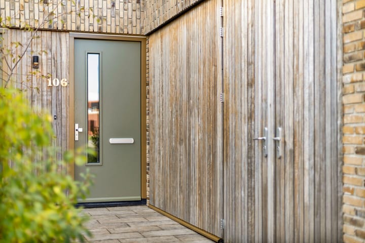 Tussenwoning te koop: De Whemedreef 106, Arnhem