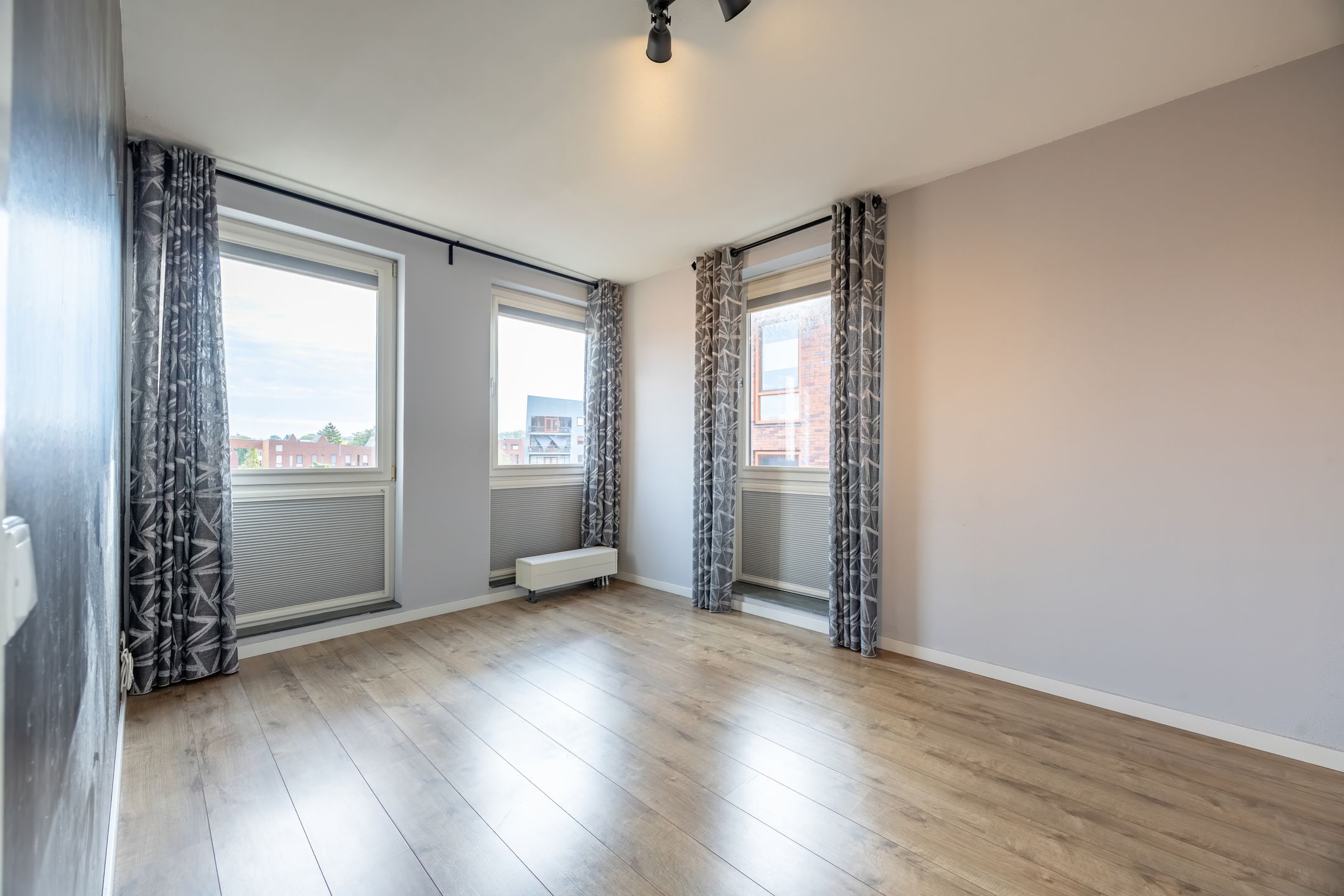Photo 18 of Conradstraat 32