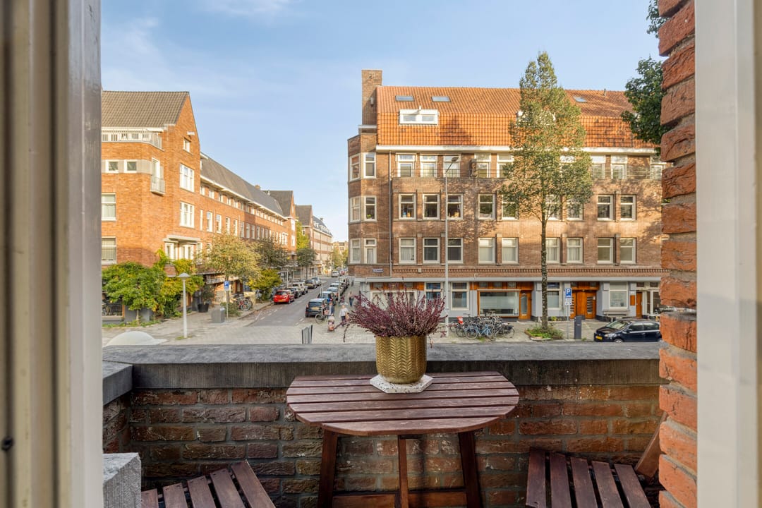 Photo 8 of Weissenbruchstraat 41-1