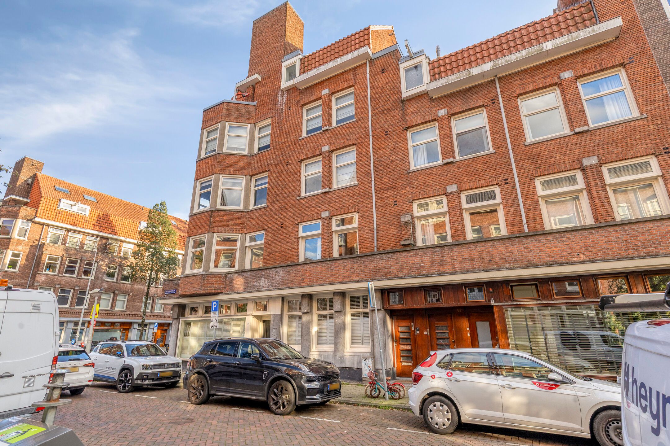 Photo 27 of Weissenbruchstraat 41-1