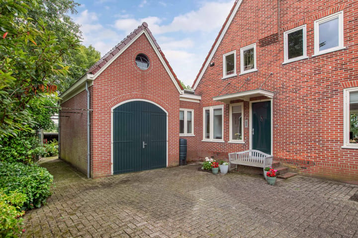 Vrijstaande woning te koop: Seerp van Galemawei 31, Mantgum
