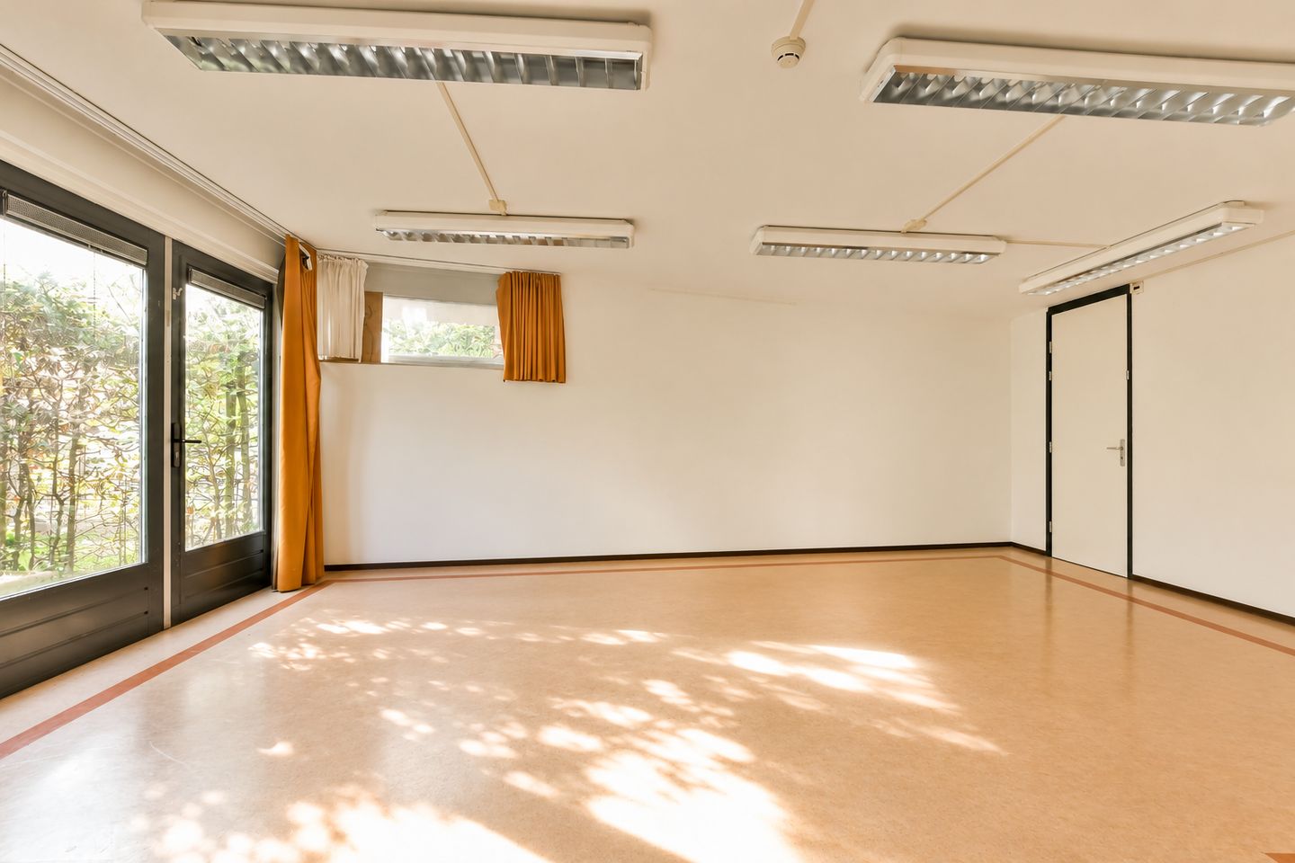 View photo 5 of Slotermeerlaan 10-A