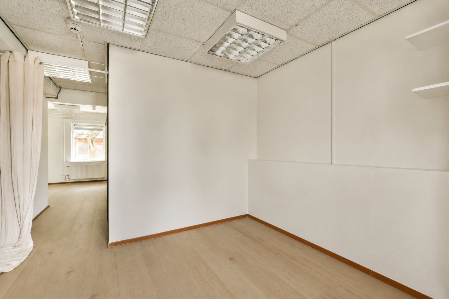 View photo 5 of Vloedwal 42