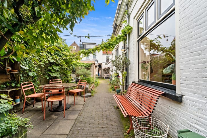 Photo 5 of Oosterstraat 57