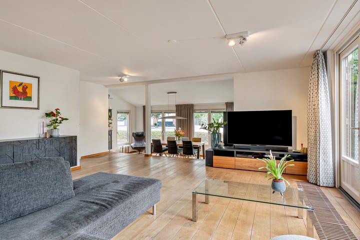 Photo 5 of Schout van Vertaingstraat 15