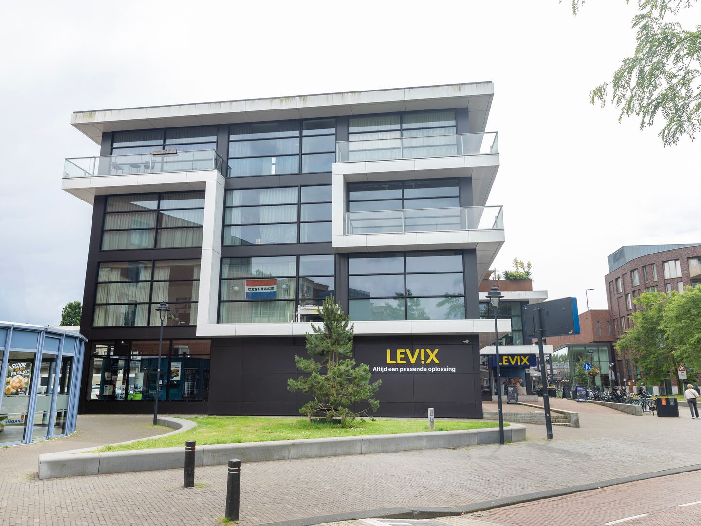View photo 3 of Pastoor Spieringsstraat 11