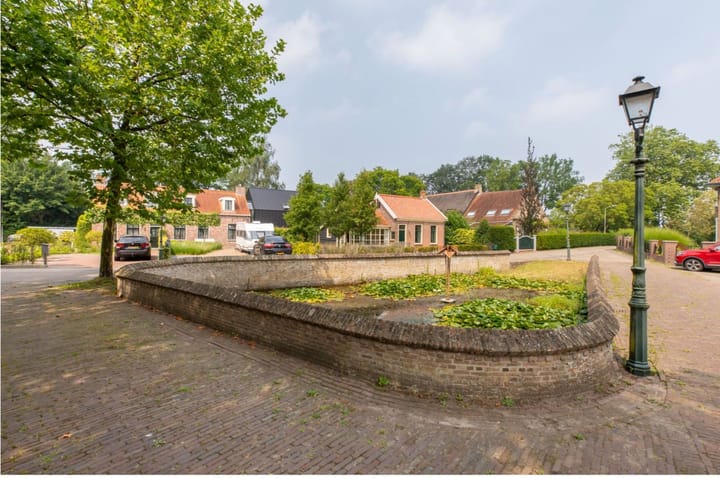 Vrijstaande woning te koop: Kerkweg 9, Wemeldinge