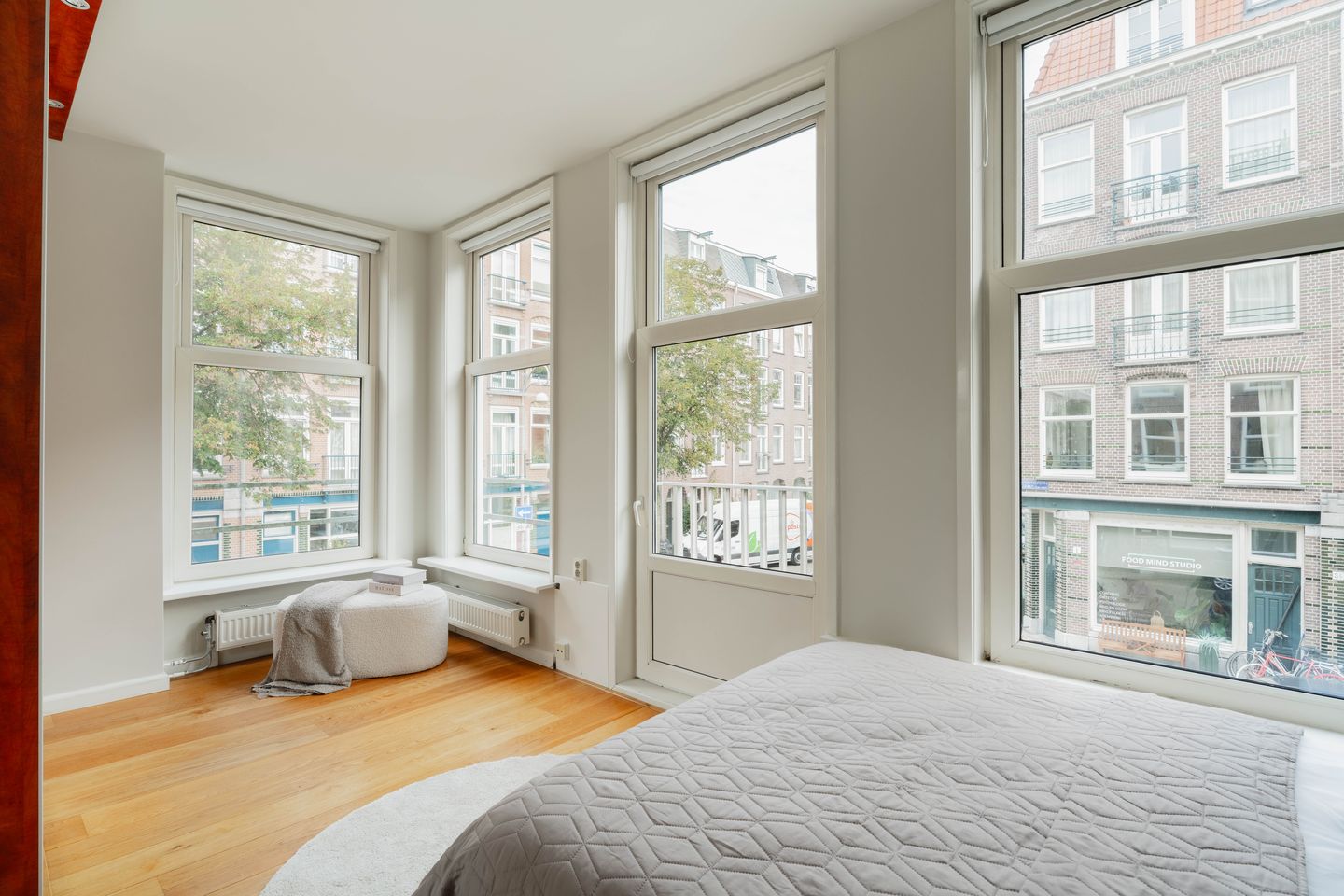 Photo 10 of Rhijnvis Feithstraat 2-1