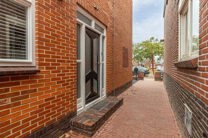 Photo 5 of Schoolstraat 11