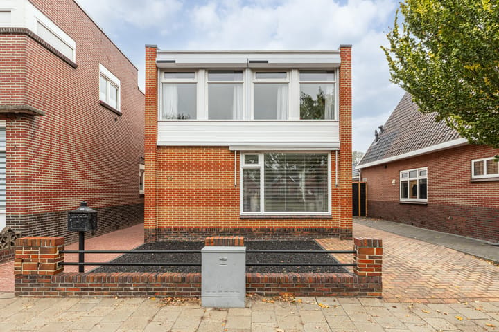 Photo 3 of Schoolstraat 11