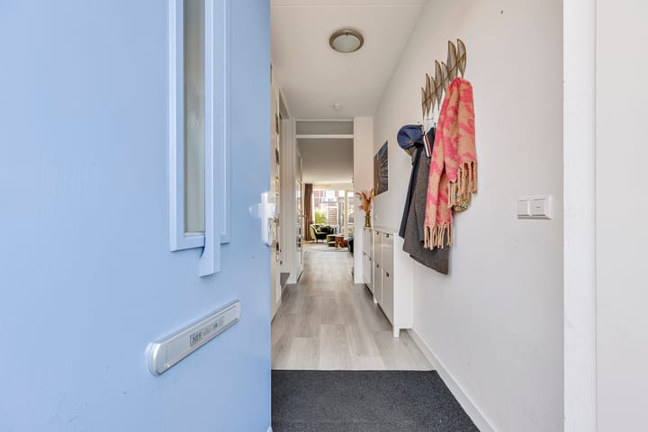 Tussenwoning te koop: Ringdijk 63, Arnhem