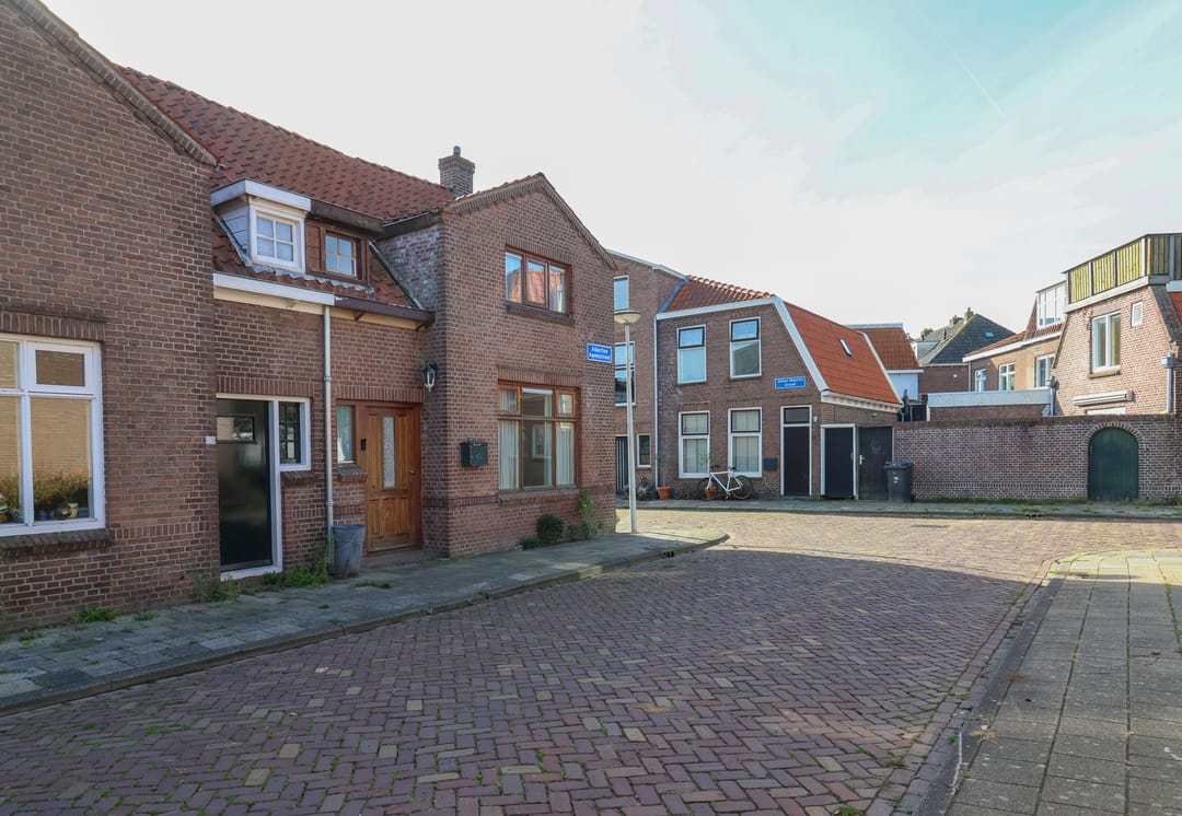 Foto 41 van Albertine Agnesstraat 25