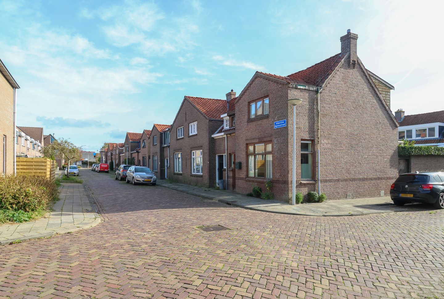 Foto 40 van Albertine Agnesstraat 25