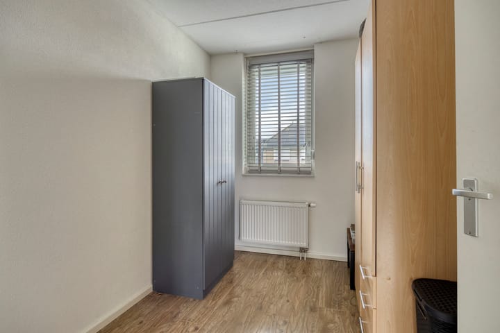 Twee-onder-één-kap te koop: Borkerstraat 23, Klazienaveen