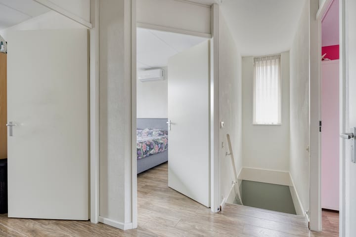 Twee-onder-één-kap te koop: Borkerstraat 23, Klazienaveen