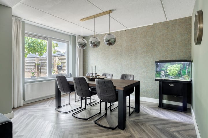Twee-onder-één-kap te koop: Borkerstraat 23, Klazienaveen