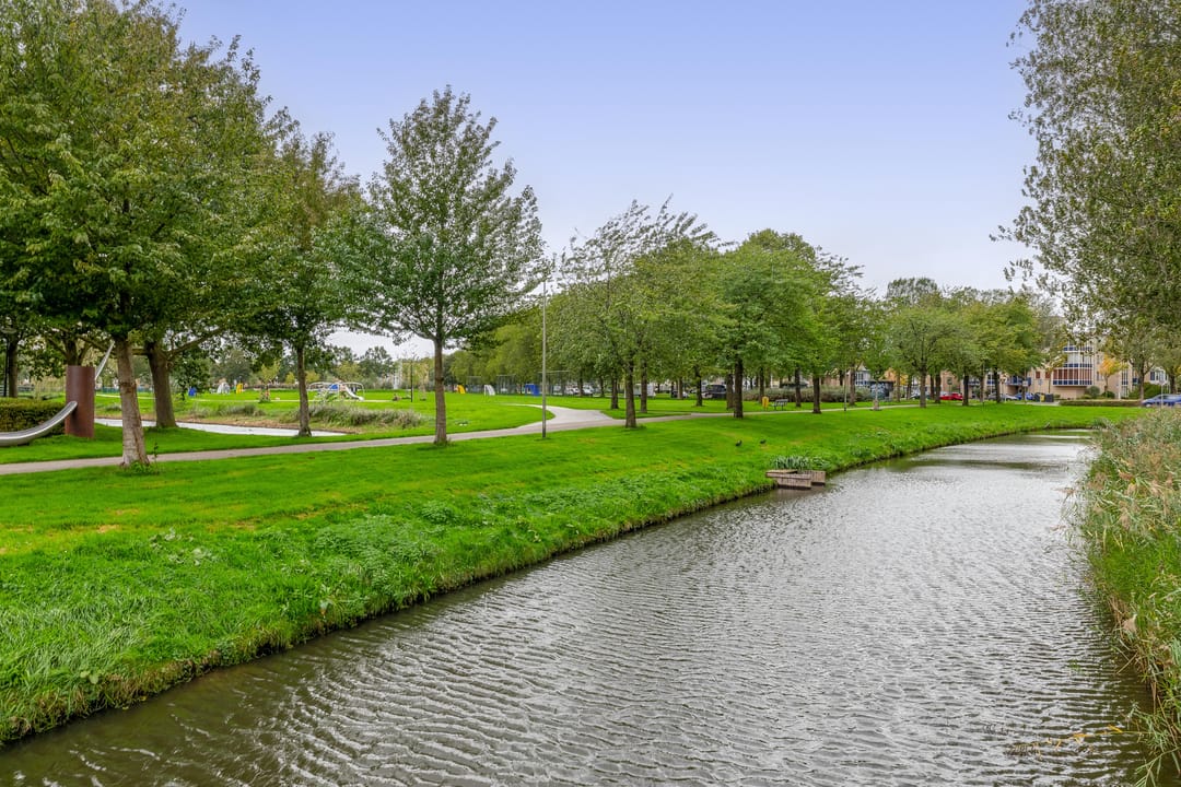 Photo 38 of Lissabonstraat 64
