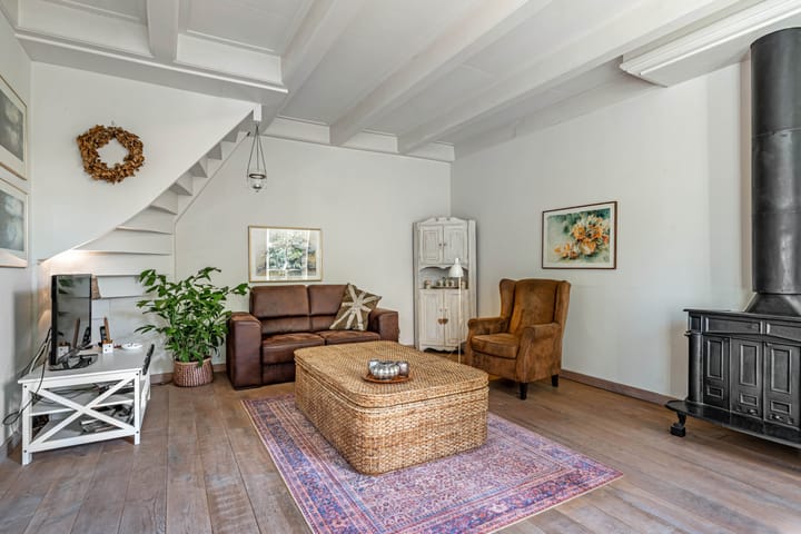 Hoekwoning te koop: Tsjerkebuorren 25, Easterein