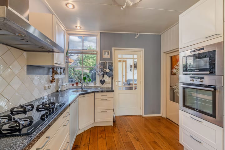 Hoekwoning te koop: Tsjerkebuorren 25, Easterein
