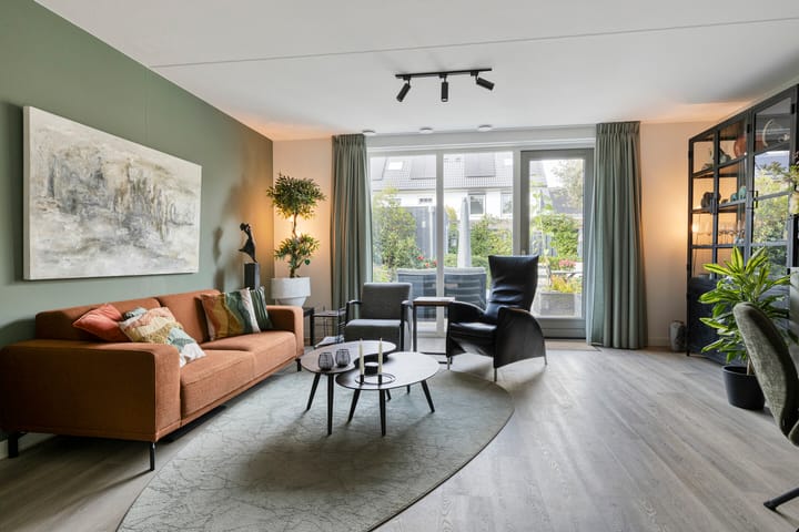 Hoekwoning te koop: Prinses Amaliastraat 18, Oosterhout (Nb)