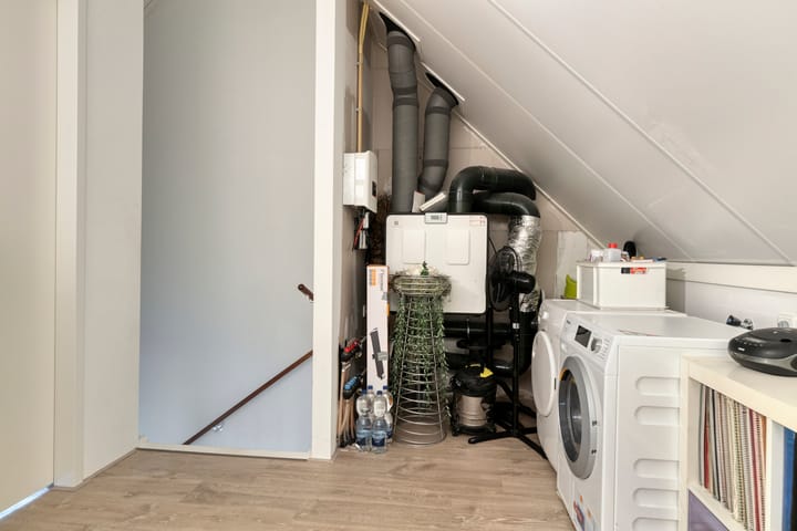 Hoekwoning te koop: Prinses Amaliastraat 18, Oosterhout (Nb)