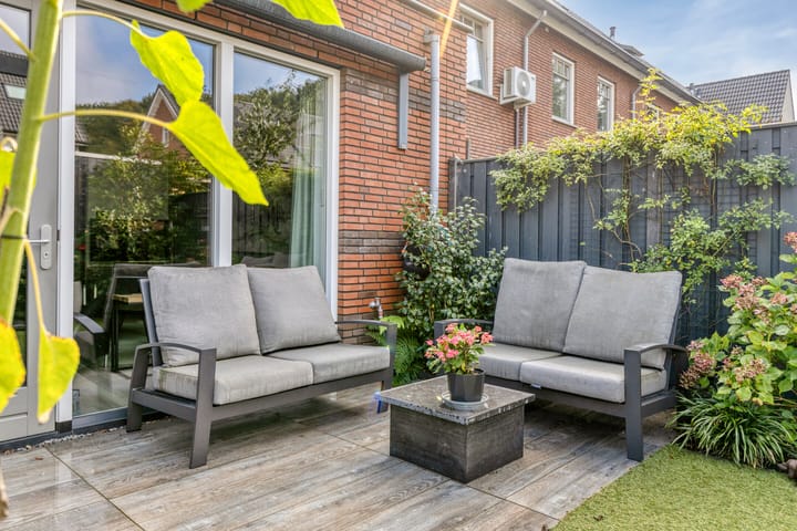 Hoekwoning te koop: Prinses Amaliastraat 18, Oosterhout (Nb)