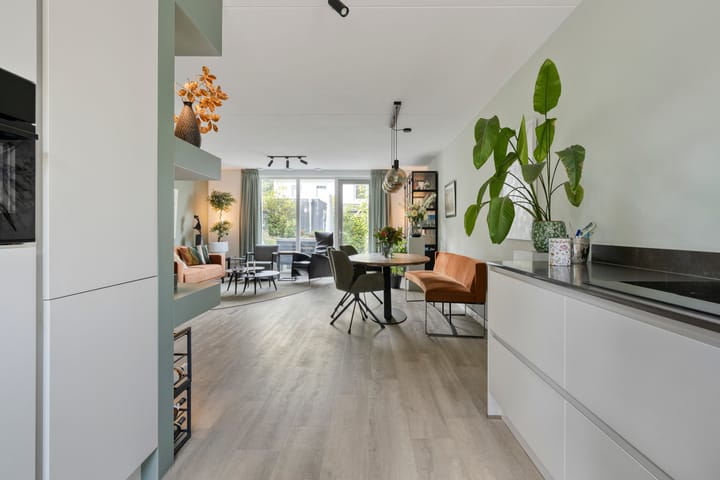 Hoekwoning te koop: Prinses Amaliastraat 18, Oosterhout (Nb)