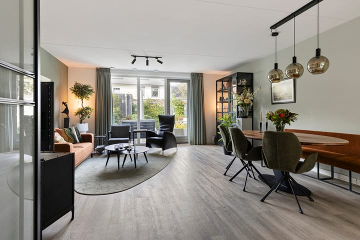 Hoekwoning te koop: Prinses Amaliastraat 18, Oosterhout (Nb)