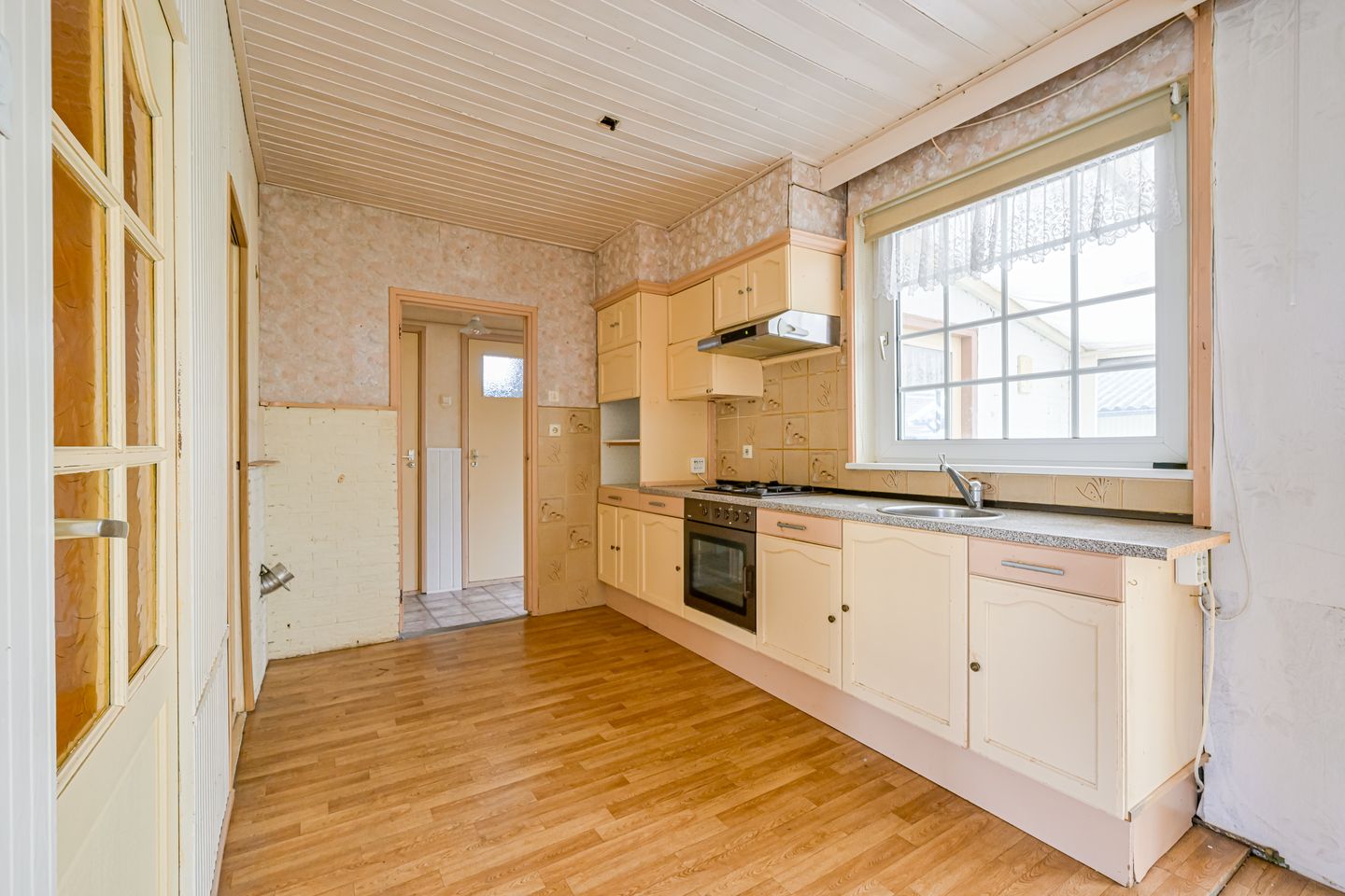 Photo 10 of Dorpsweg 117
