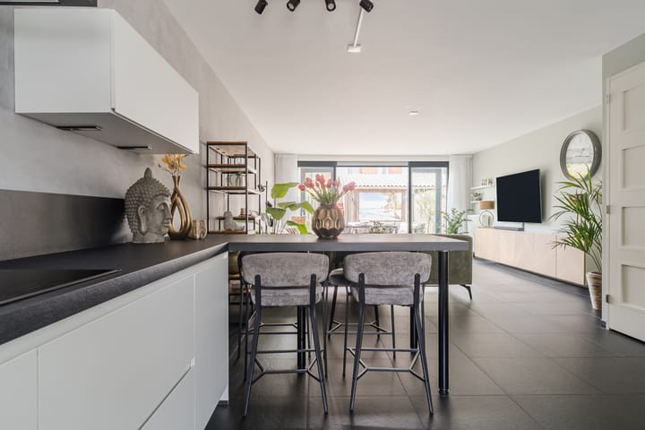 Tussenwoning te koop: Nevenspoor 5, Assendelft