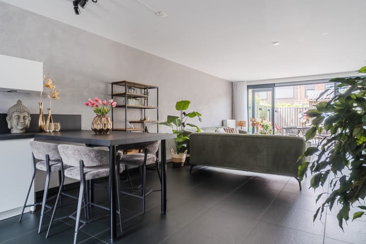 Tussenwoning te koop: Nevenspoor 5, Assendelft