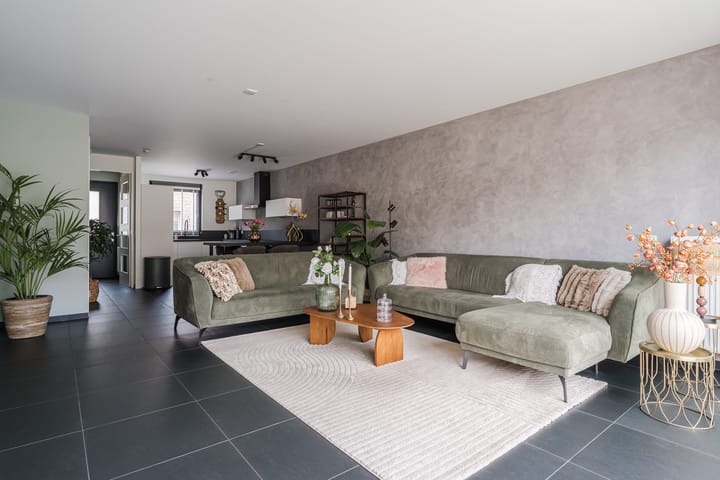 Tussenwoning te koop: Nevenspoor 5, Assendelft