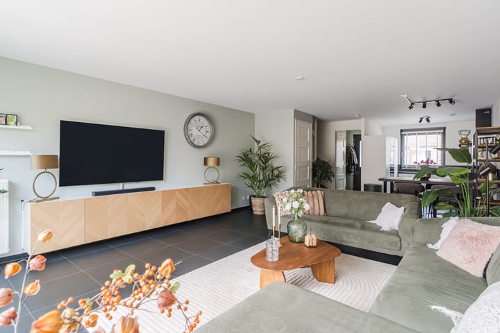 Tussenwoning te koop: Nevenspoor 5, Assendelft