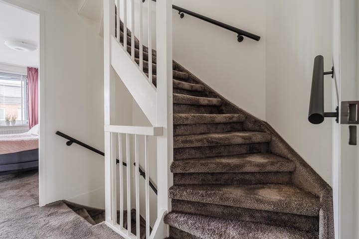 Tussenwoning te koop: Nevenspoor 5, Assendelft