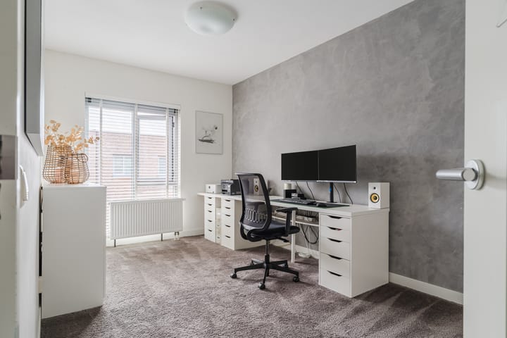 Tussenwoning te koop: Nevenspoor 5, Assendelft