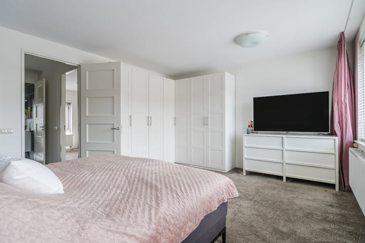 Tussenwoning te koop: Nevenspoor 5, Assendelft