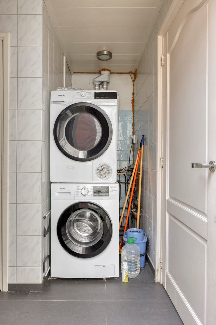 Tussenwoning te koop: Borneostraat 9, Tilburg