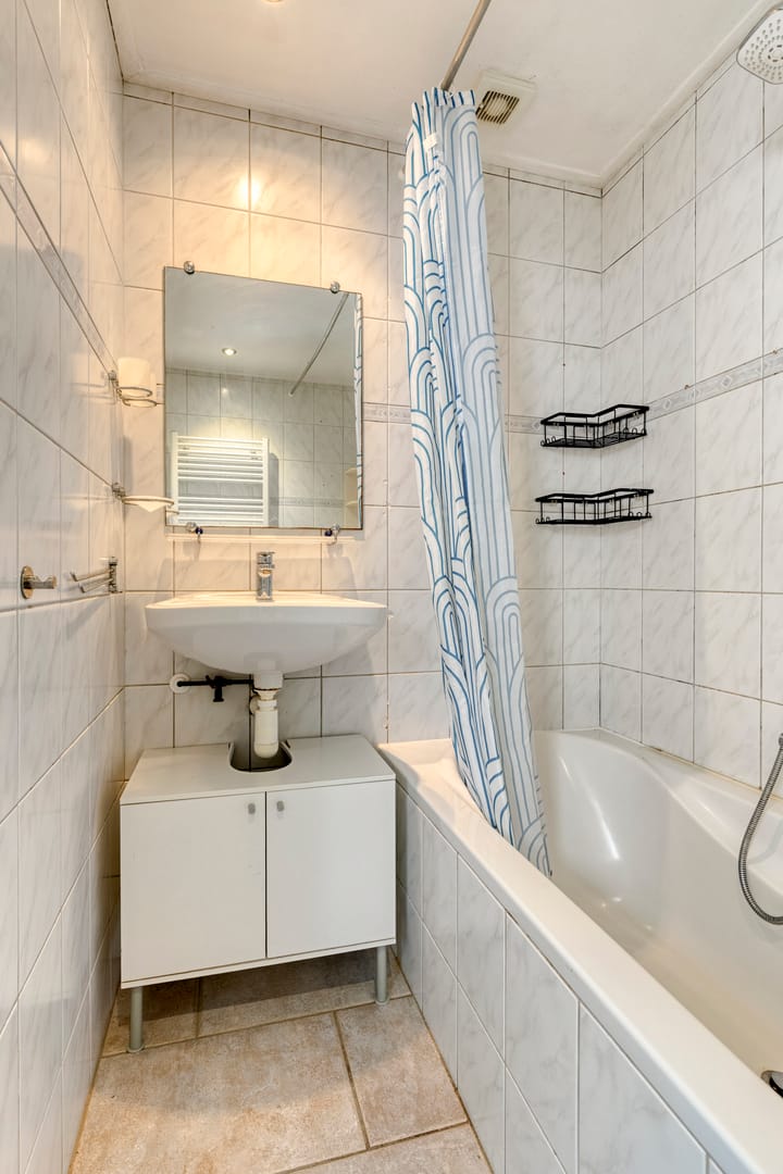 Tussenwoning te koop: Borneostraat 9, Tilburg
