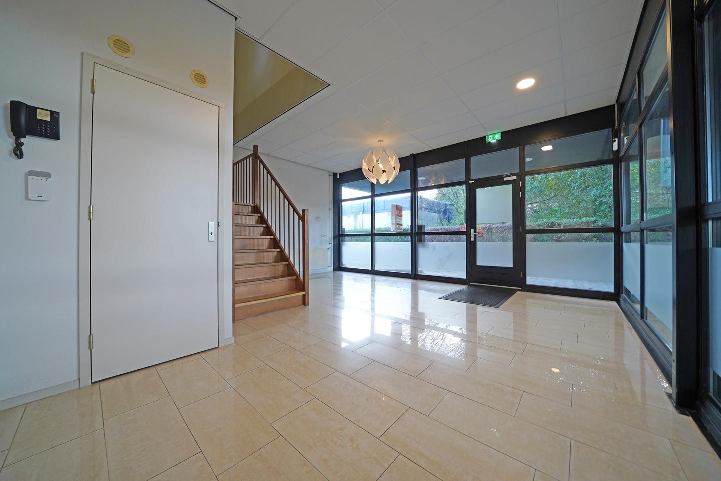 View photo 4 of Operetteweg 21-F