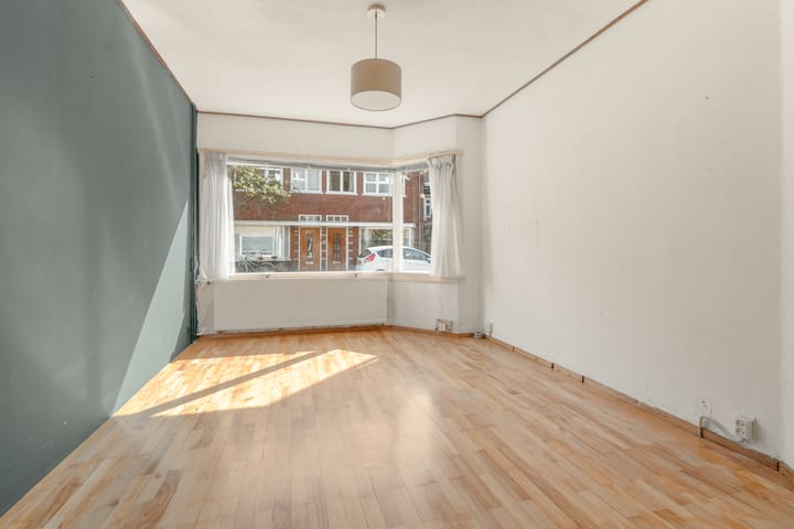 Tussenwoning te koop: Van der Goesstraat 10, Utrecht