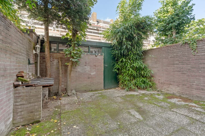Tussenwoning te koop: Van der Goesstraat 10, Utrecht
